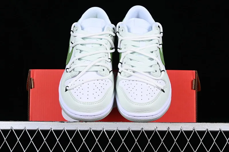 All categories Nk SB Dunk series Nk SB Dunk Low low-top sneakers Nk Dunk Low "White Mint" light green strap deconstruction SB smashed backboard fashion casual sneakers DN1431-102